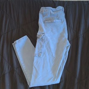 Woman’s high rise jegging